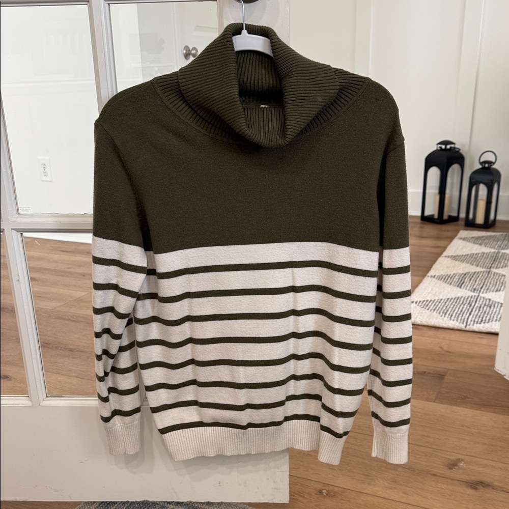 Green and white Striped Women's Turtleneck Sweater